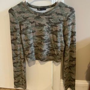 Camo crop